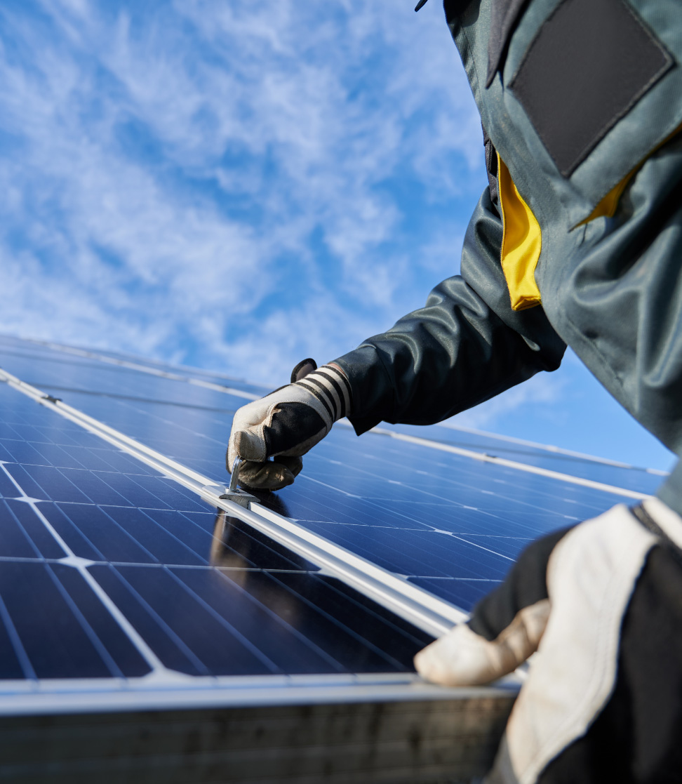 Tecnico su impianto fotovoltaico